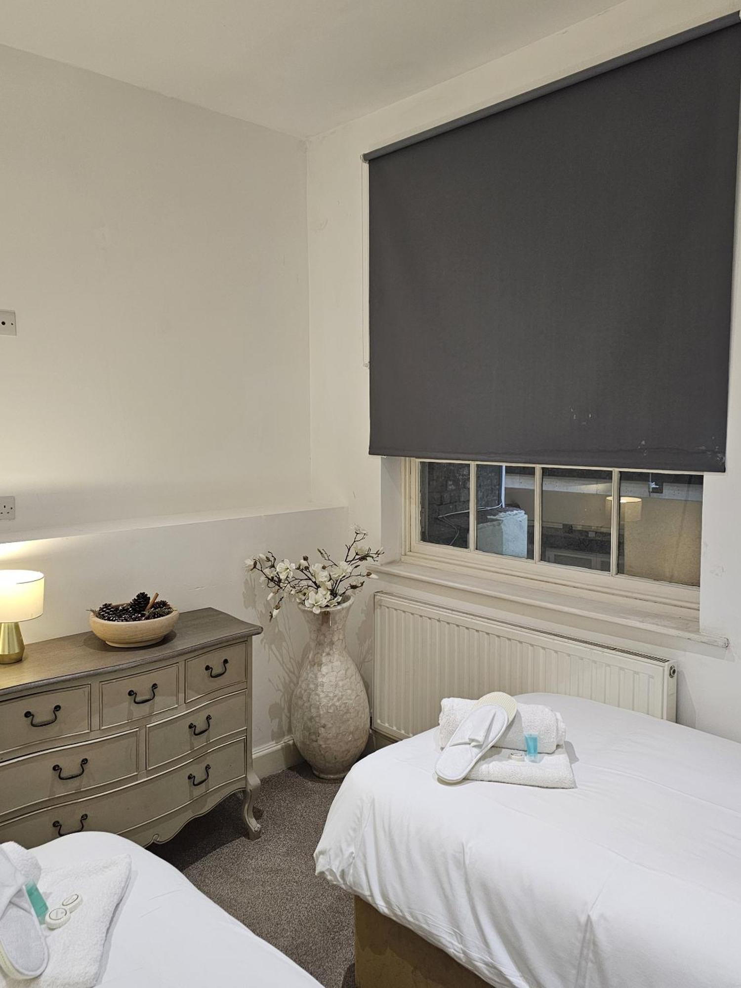 Customs House Bed & Breakfast Liverpool Room photo